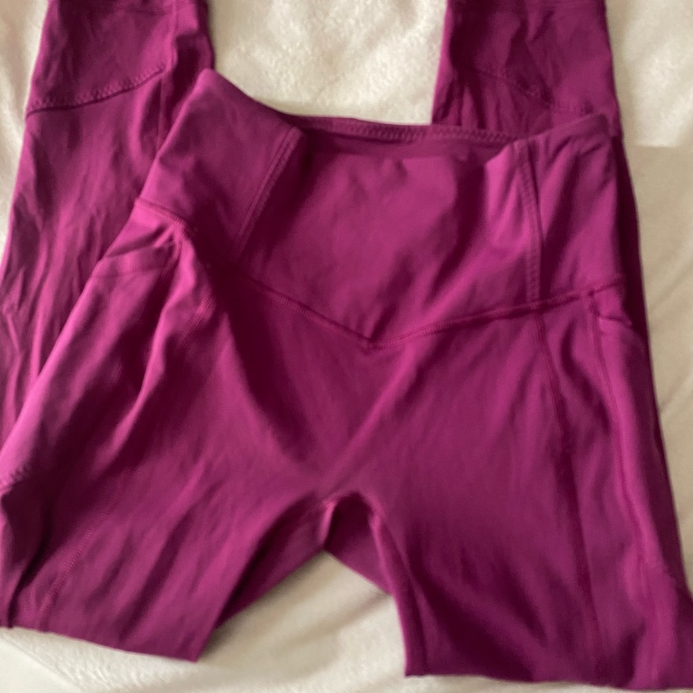 Lululemon ATRP leggins